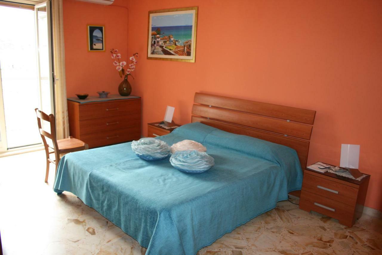 Casa Floridea -Mediterranea Sicilia Apt Cefalù Exterior foto